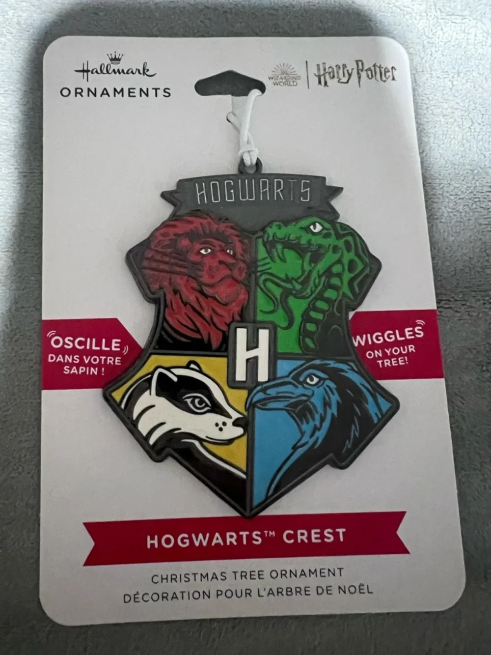 Hallmark Hogwarts Crest Harry Potter Ornament